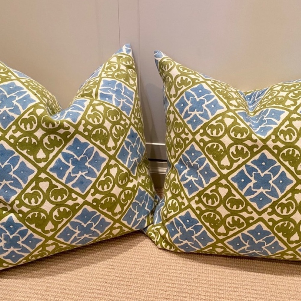 With feather inserts! Pair of John Robshaw Euro Pillows (Qty 2) New Without Tags